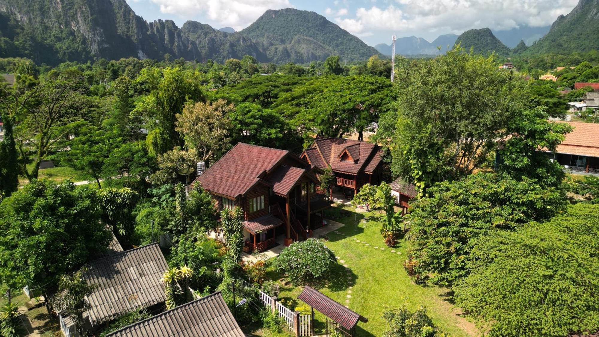 Namsong Bridge Bungalows Vang Vieng Bagian luar foto