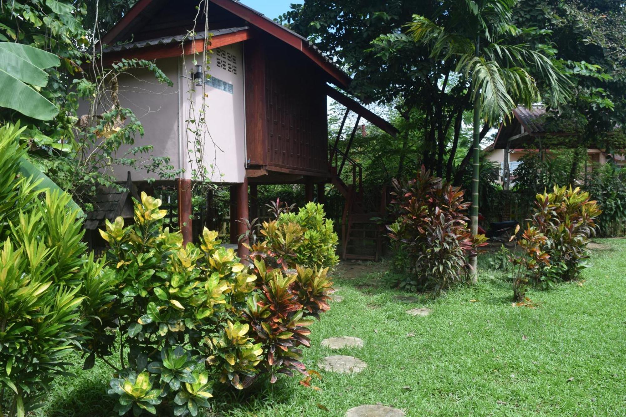Namsong Bridge Bungalows Vang Vieng Bagian luar foto